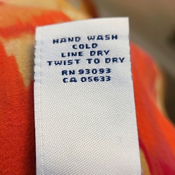 Beautiful Top!❤️ - Picture 6 of 7